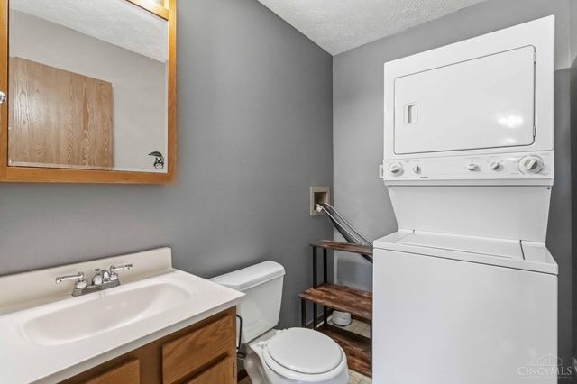 537 Davis Road, Pierce Twp, OH 45255