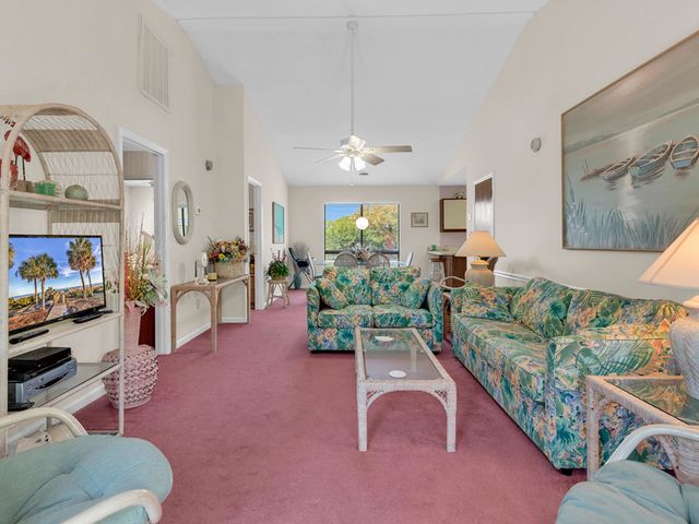 1107 N Waccamaw Dr., Garden City Beach, SC 29576