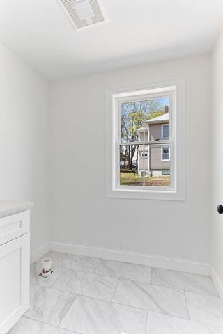 123 Center St, Raynham, MA 02767