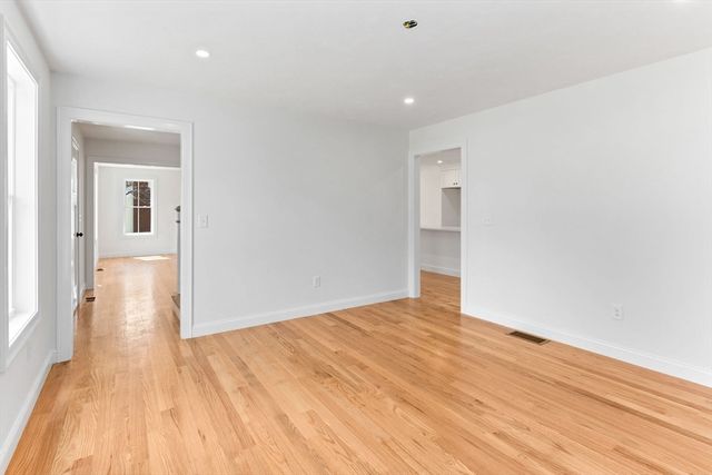 123 Center St, Raynham, MA 02767