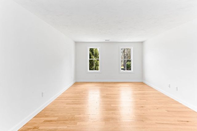 123 Center St, Raynham, MA 02767