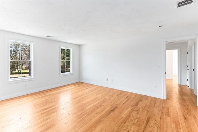 123 Center St, Raynham, MA 02767