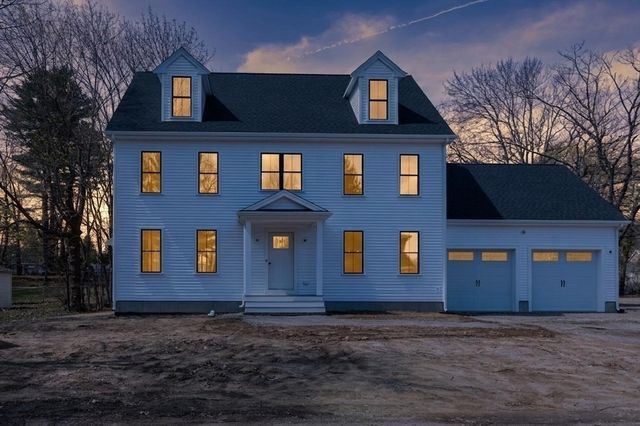 123 Center St, Raynham, MA 02767