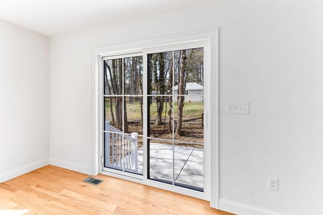 123 Center St, Raynham, MA 02767