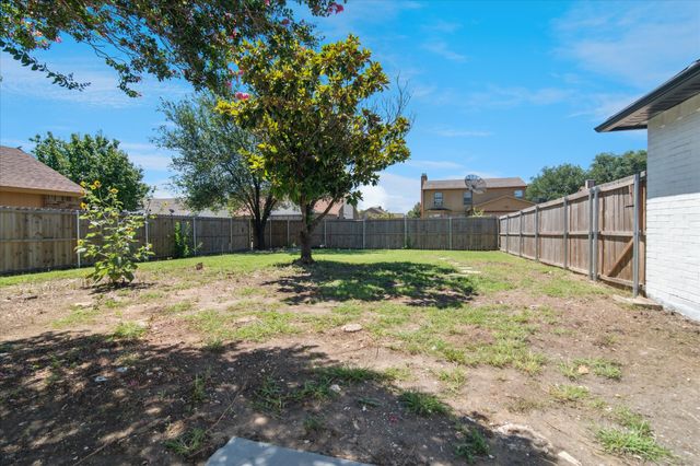 501 Kenya Street, Cedar Hill, TX 75104