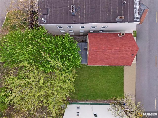 580 Hunterdon Street, Newark, NJ 07108