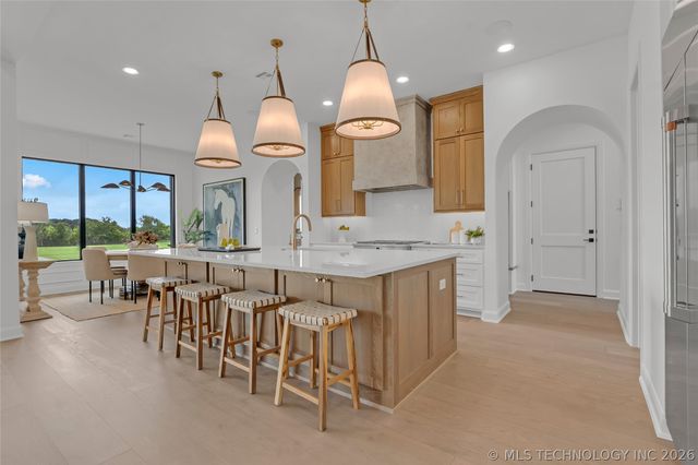 15227 S 27th East Avenue, Bixby, OK 74008