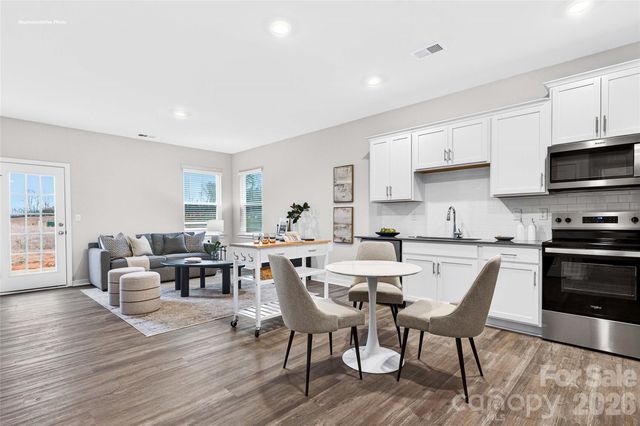 4640 Fanning Road, Hickory, NC 28602