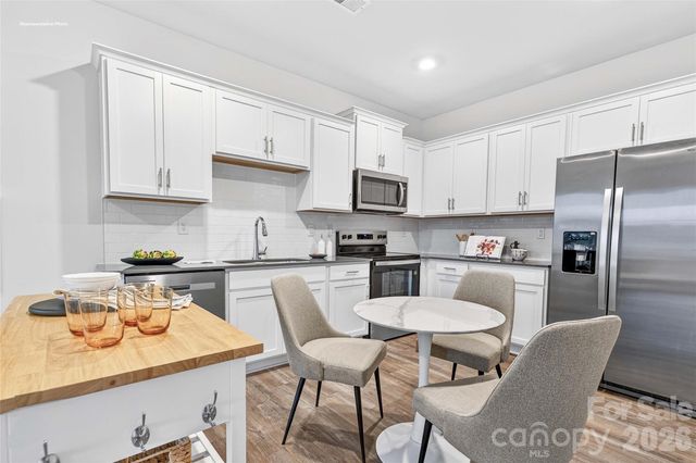 4640 Fanning Road, Hickory, NC 28602