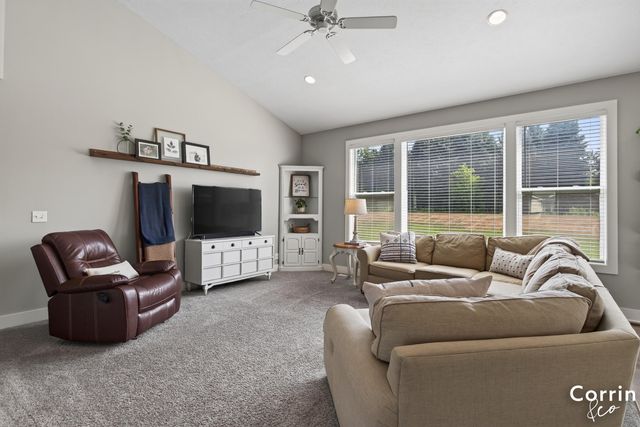 1520 Shenandoah Drive, Zeeland, MI 49464