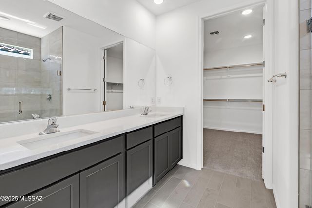 10112 S Arnold Ranch Court, Vail, AZ 85641