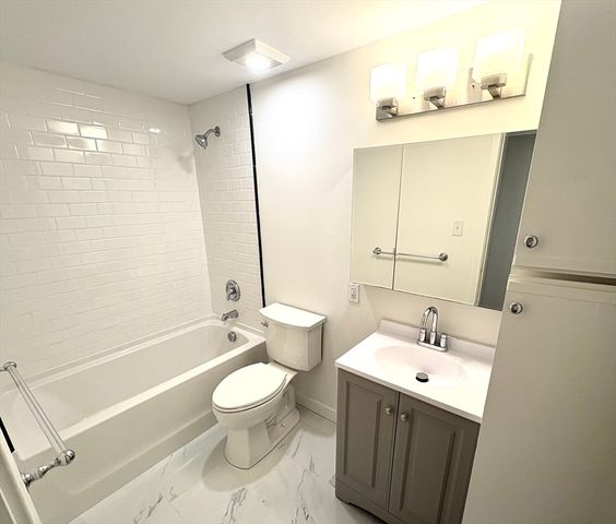 47 Harvard St A304, Boston, MA 02129