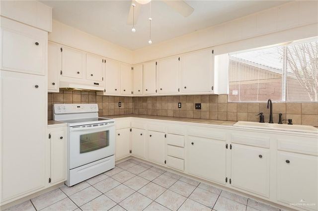 2504 Whitewing Avenue, Mcallen, TX 78501