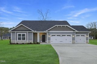 107 Manchester Court, La Grange, NC 28551