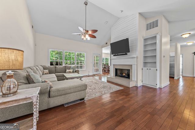 180 COOPER Road, Social Circle, GA 30025