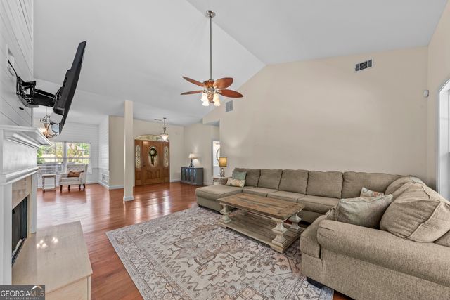 180 COOPER Road, Social Circle, GA 30025