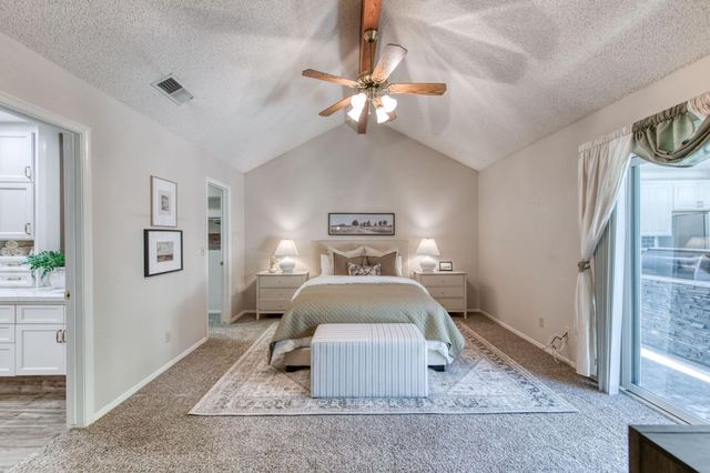152 Karen Avenue, Clovis, CA 93612