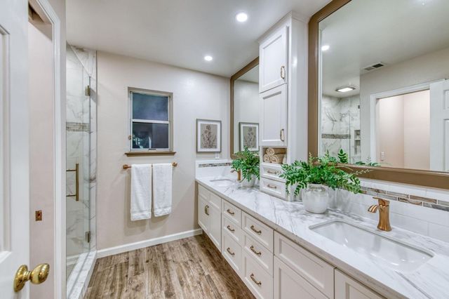 152 Karen Avenue, Clovis, CA 93612
