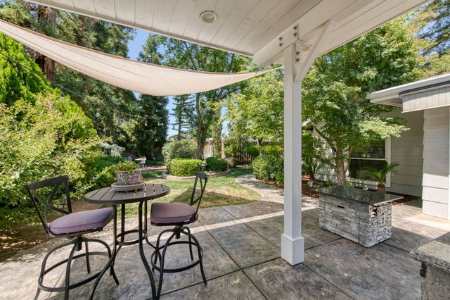 152 Karen Avenue, Clovis, CA 93612