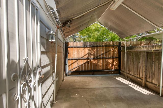 152 Karen Avenue, Clovis, CA 93612