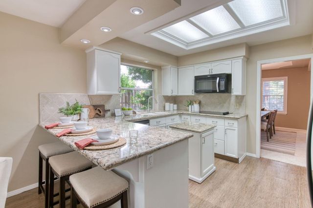 152 Karen Avenue, Clovis, CA 93612