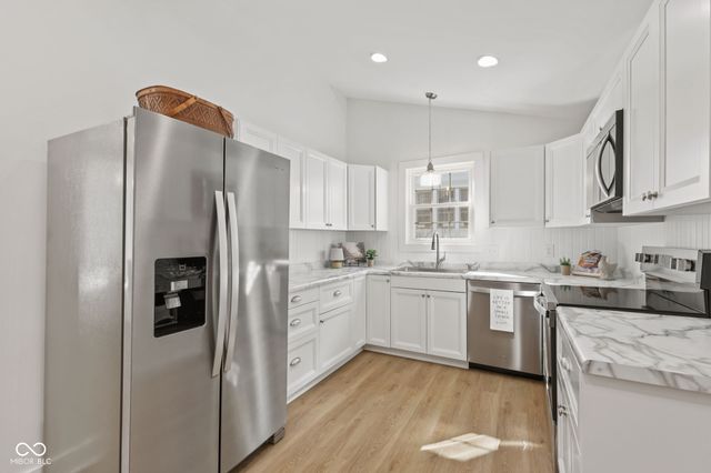 218 Walnut Street, Greenfield, IN 46140