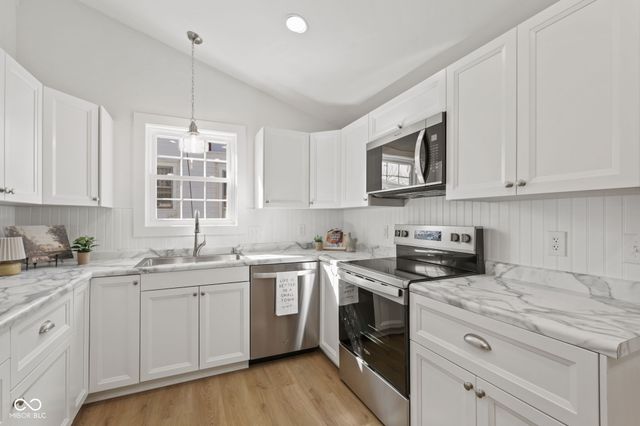 218 Walnut Street, Greenfield, IN 46140