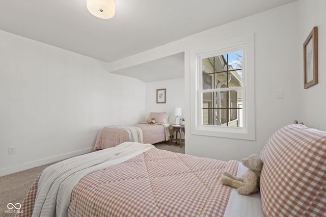 218 Walnut Street, Greenfield, IN 46140