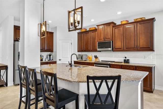 7109 BAY LAUREL, Wesley Chapel, FL 33545