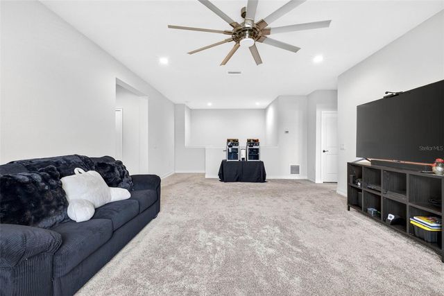 7109 BAY LAUREL, Wesley Chapel, FL 33545