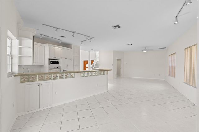 2671 NE 22nd Court, Pompano Beach, FL 33062