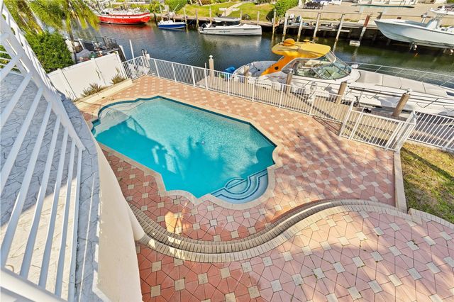 2671 NE 22nd Court, Pompano Beach, FL 33062