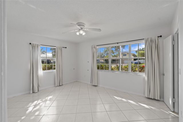 2671 NE 22nd Court, Pompano Beach, FL 33062