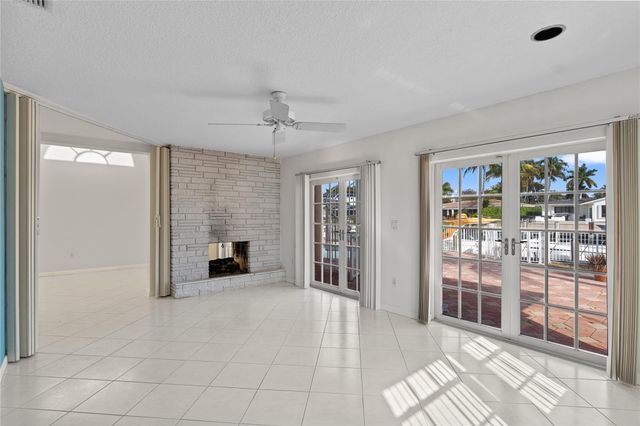 2671 NE 22nd Court, Pompano Beach, FL 33062