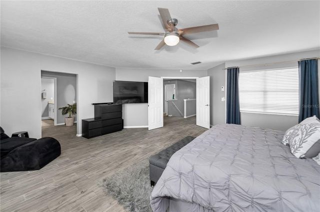 5807 CAY COVE COURT, Tampa, FL 33615