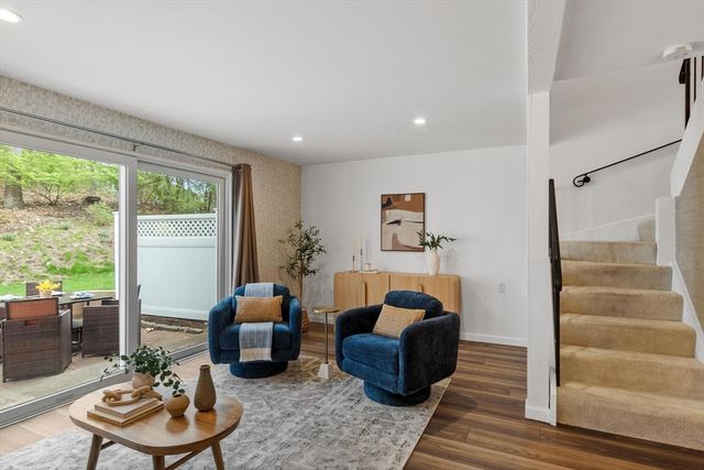 2 Beal's Cove Road F, Hingham, MA 02043