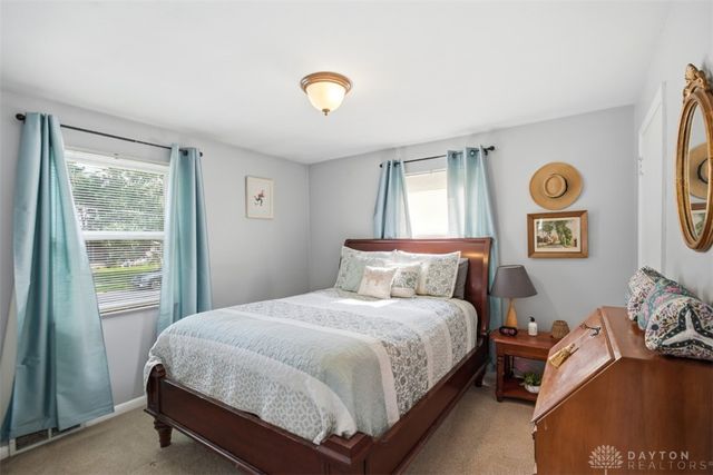 7903 Buckeye Cres, Madeira, OH 45243