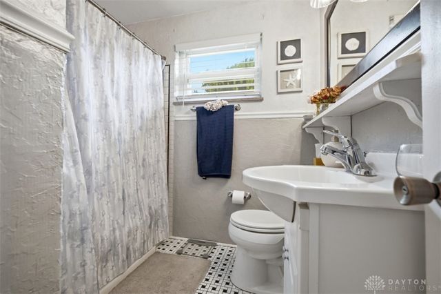 7903 Buckeye Cres, Madeira, OH 45243