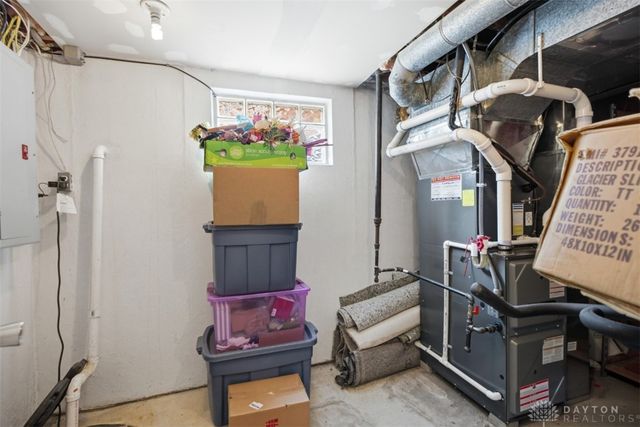 7903 Buckeye Cres, Madeira, OH 45243