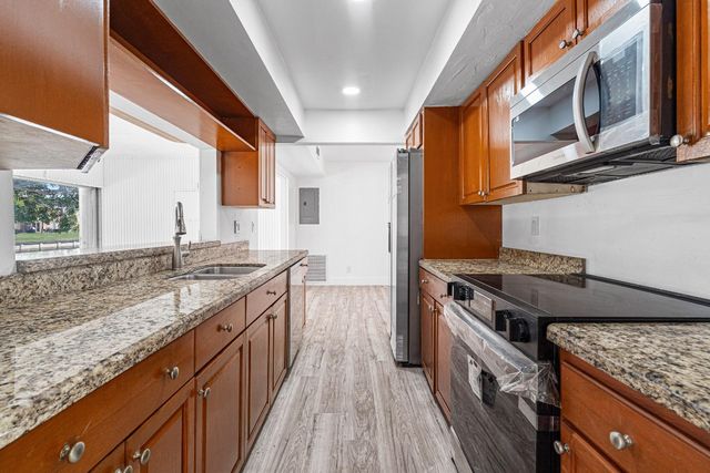 7007 NW 64th Street, Tamarac, FL 33321