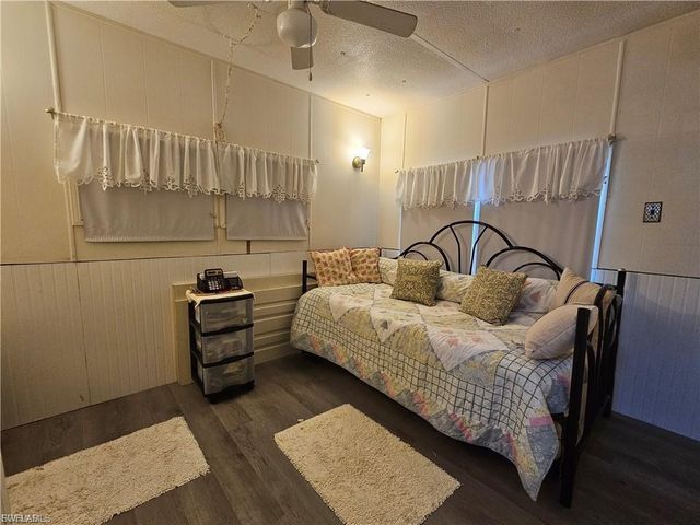 3834 Unique CIR, Fort Myers, FL 33908