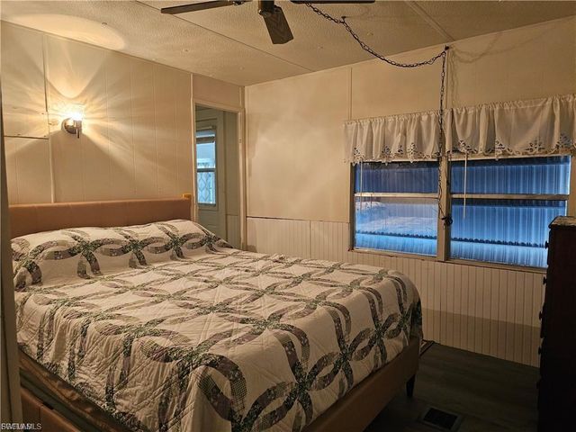 3834 Unique CIR, Fort Myers, FL 33908