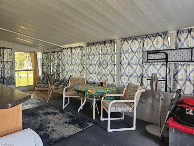 3834 Unique CIR, Fort Myers, FL 33908