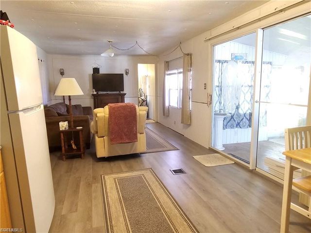 3834 Unique CIR, Fort Myers, FL 33908