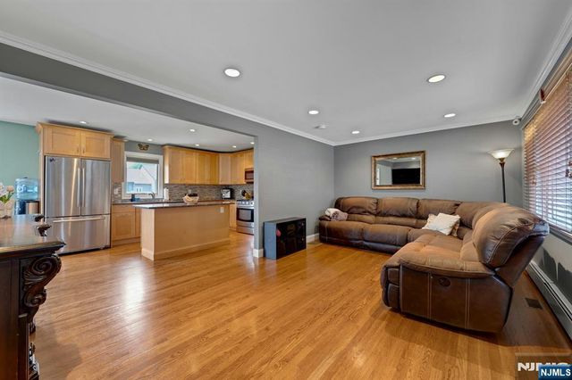 59 Mitchell Avenue, Totowa, NJ 07512