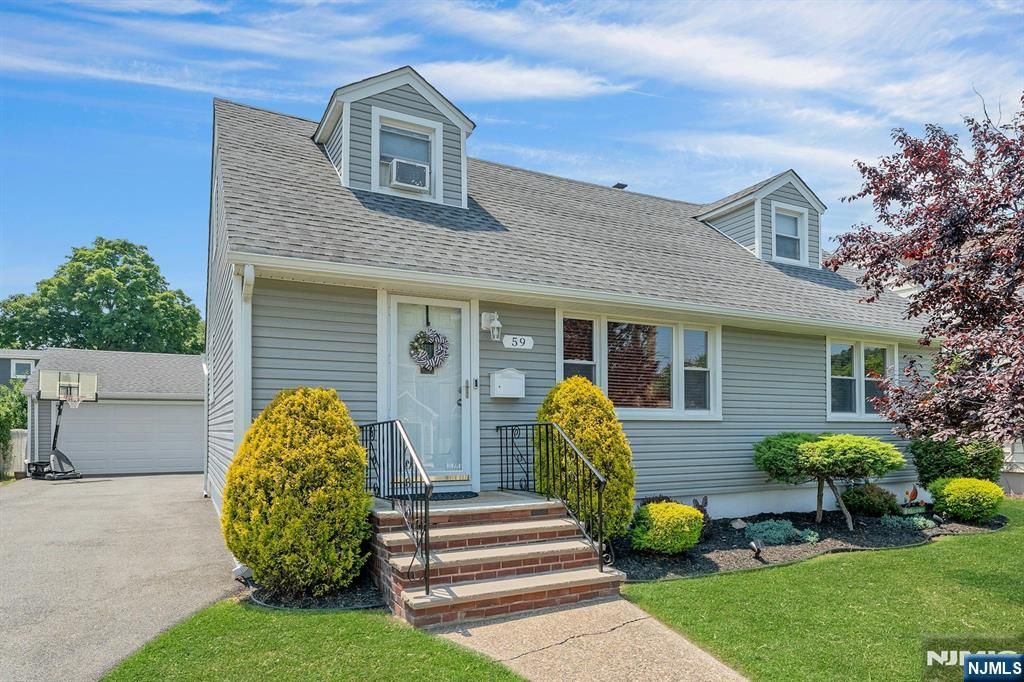 59 Mitchell Avenue, Totowa, NJ 07512