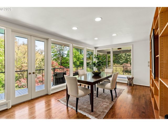 2415 FAIRMOUNT Blvd, Eugene, OR 97403