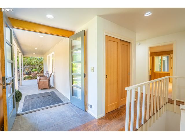 2415 FAIRMOUNT Blvd, Eugene, OR 97403