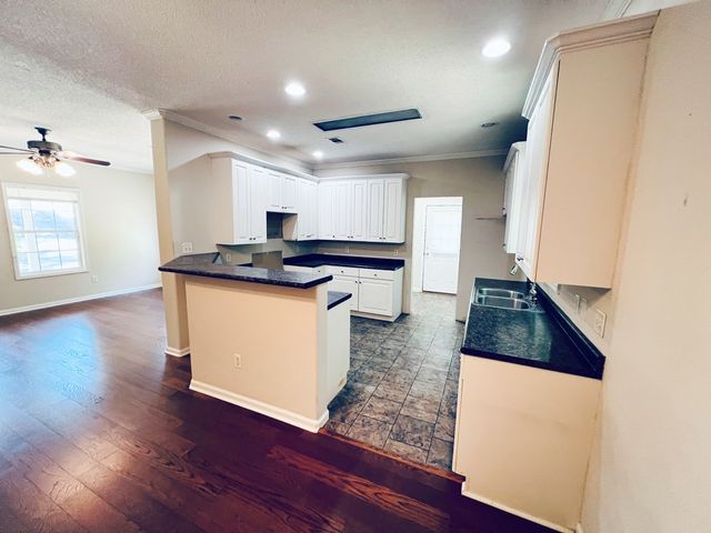 157 Lee Road 0197, Phenix City, AL 36870