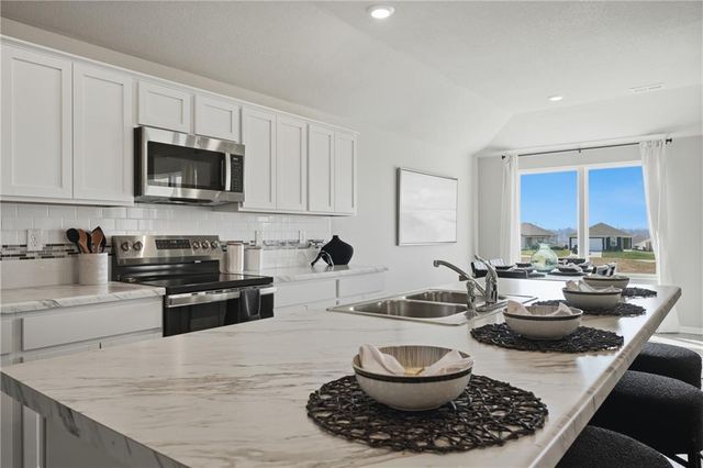 613 W Fountain Street, Gardner, KS 66030